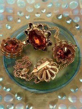 Vintage Sarah Coventry Jewelry Set with Amber Earrings Necklace & Ring